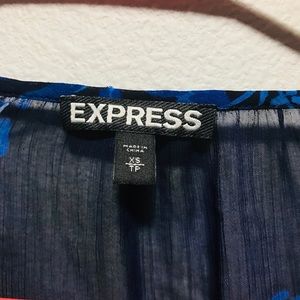 Express tunic size xs